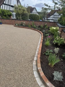 resin-driveway-with-landscaping